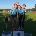 T15 4x100m viestissä kultaa voittivat: Linnea Sariola, Lotta Sariola, Riikka Virkki ja Milla Rantala.